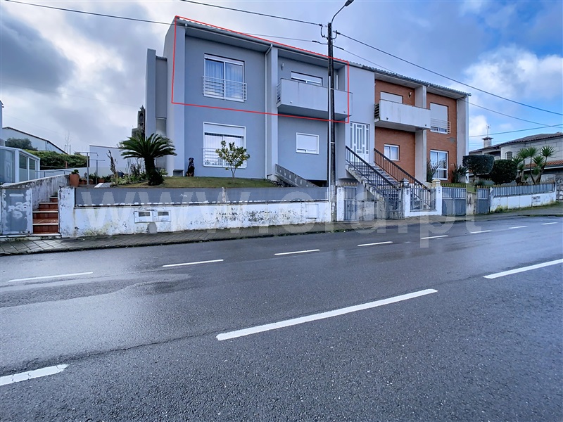 Andar Moradia T2 / Fafe, São Gens