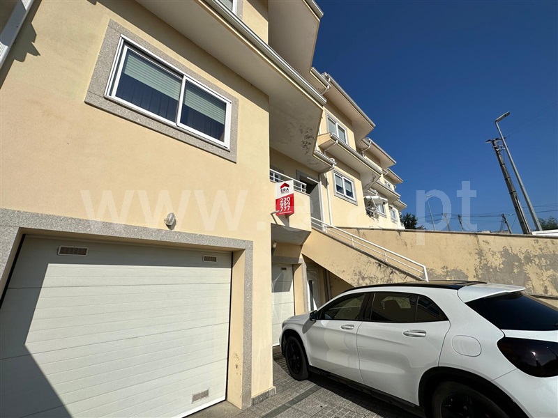 Andar Moradia T2 / Gondomar, Melres e Medas