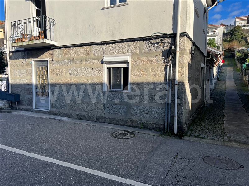 Andar Moradia T2 / Guimarães, Creixomil