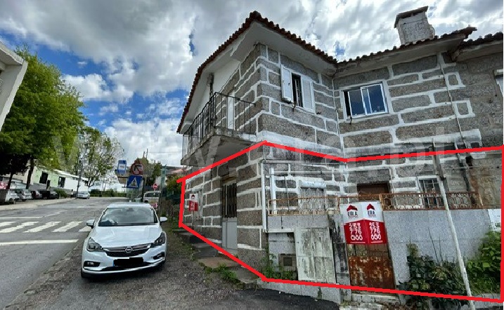 Andar Moradia T2 / Guimarães, Creixomil