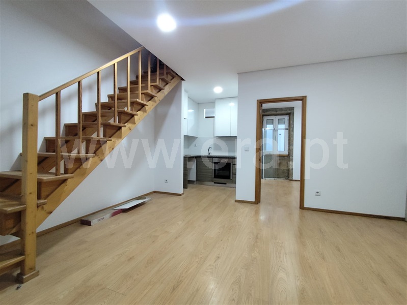 Andar Moradia T2 / São João da Madeira, SJM 1