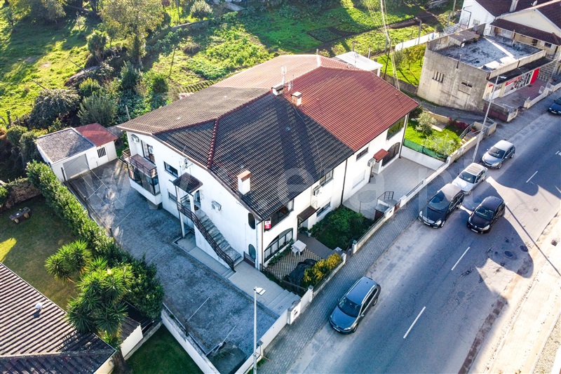 Andar Moradia T3 / Amares, Ferreiros, Prozelo e Besteiros