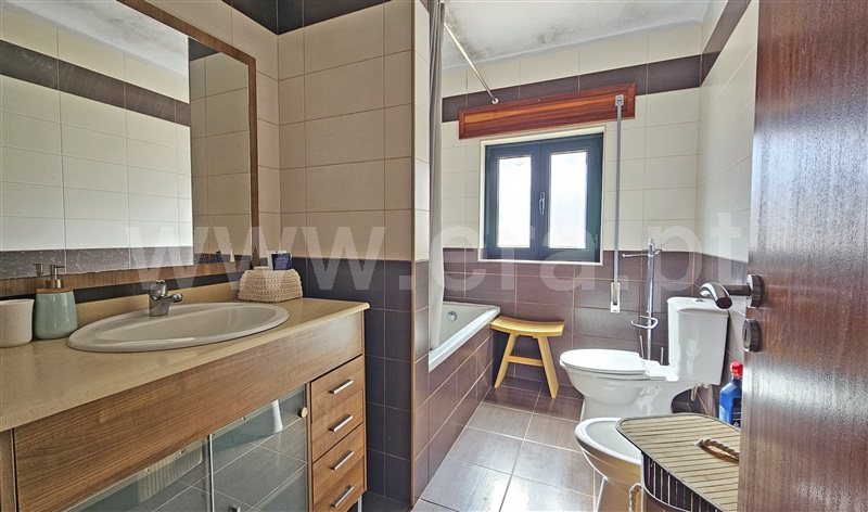 Andar Moradia T3 com Anexo Celorico da Beira, Rapa - 1385080 - 12