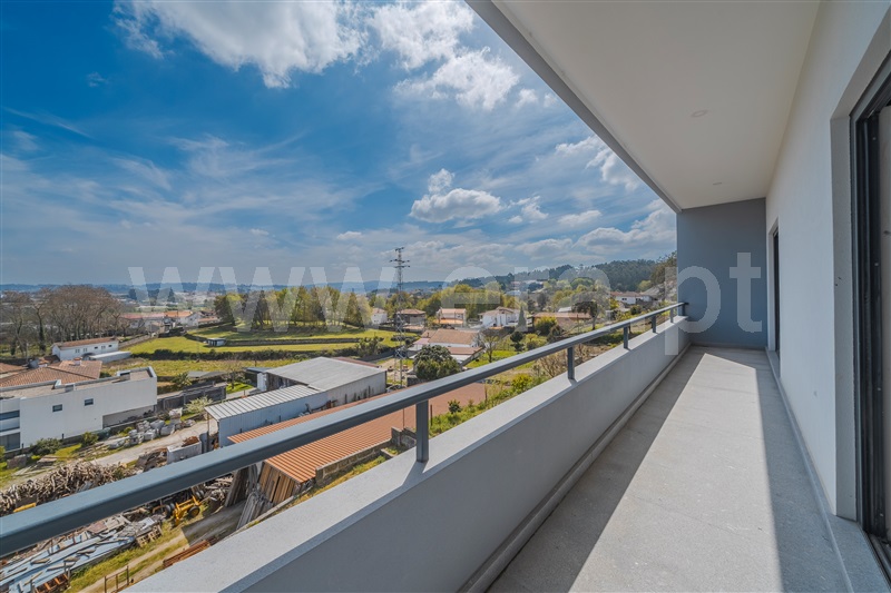 Moradia Geminada T3 / Paços de Ferreira, Meixomil