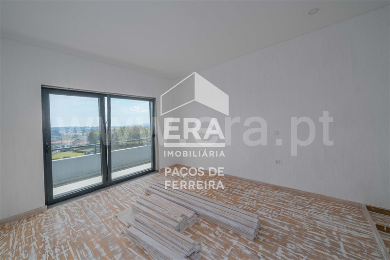 Andar Moradia T3 / Paços de Ferreira, Meixomil
