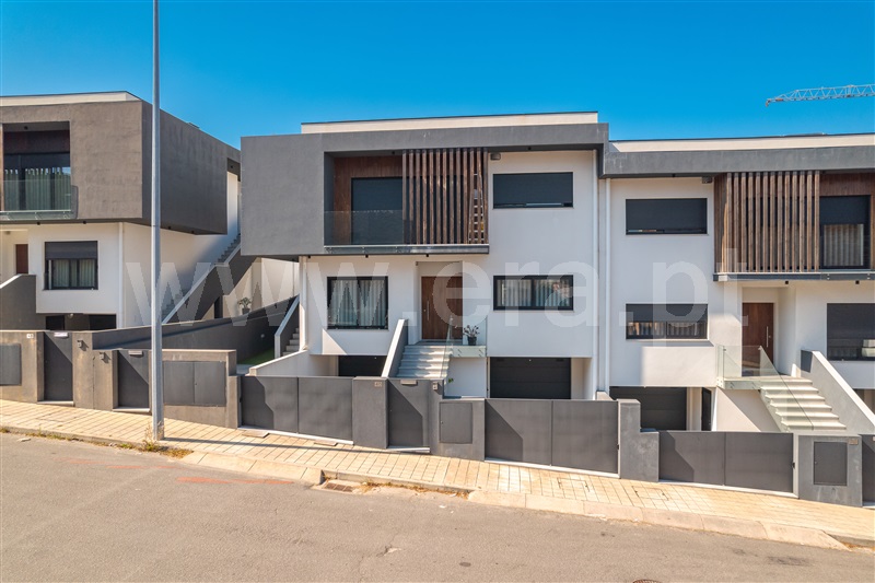 Andar Moradia T3 / Trofa, Coronado (São Romão e São Mamede)