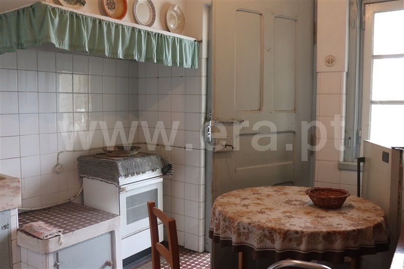 Andar Moradia T4 / Abrantes, Mouriscas