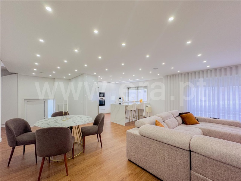 Andar Moradia T4 / Gondomar, Rio Tinto - View 4