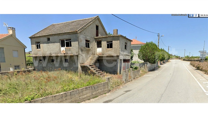 Andar Moradia T4 / Pinhel, Manigoto