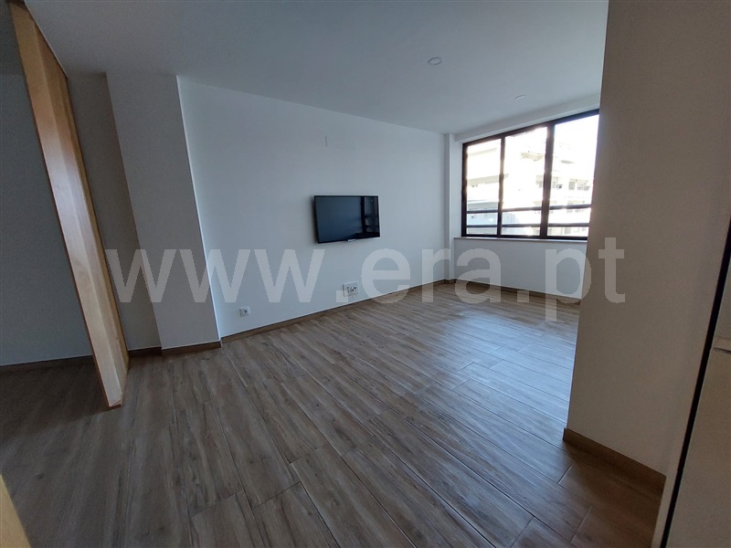 Apartamento Estúdio / Leiria, Leiria, Pousos, Barreira e Cortes