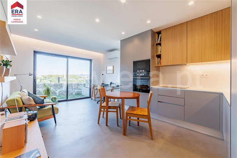 Apartamento Estúdio / Porto, Campanhã