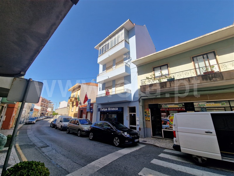 Apartamento Estúdio / Vila Franca de Xira, Castanheira do Ribatejo e Cachoeiras