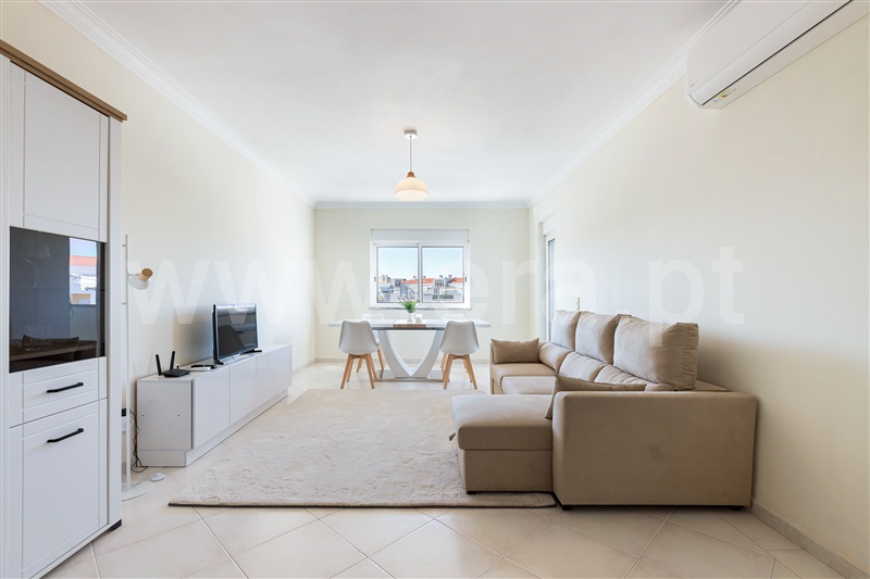 Apartamento T1 / Alenquer, Carregado e Cadafais
