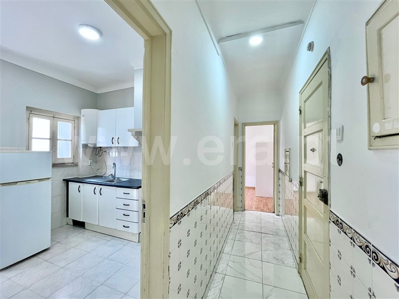 Apartamento T1 / Barreiro, Alto do Seixalinho / Junta de Freguesia