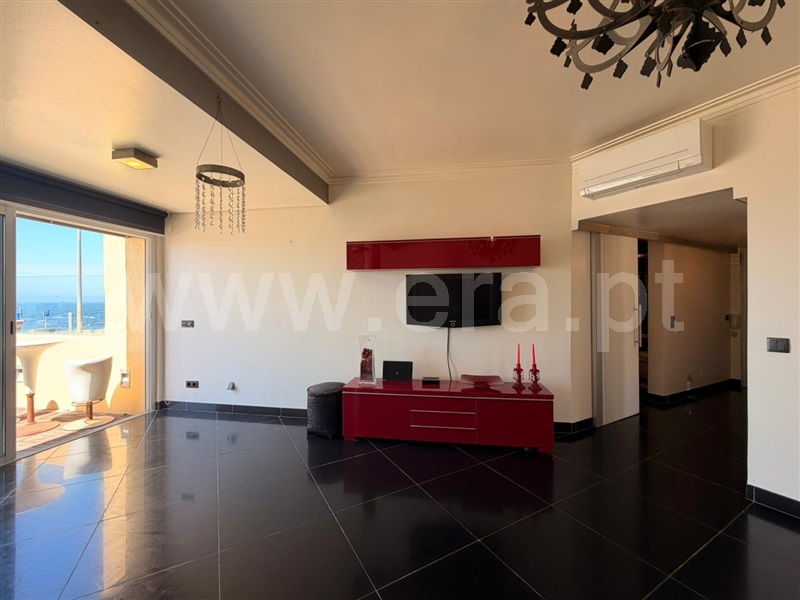Apartamento T1 / Cascais, Carcavelos e Parede - More