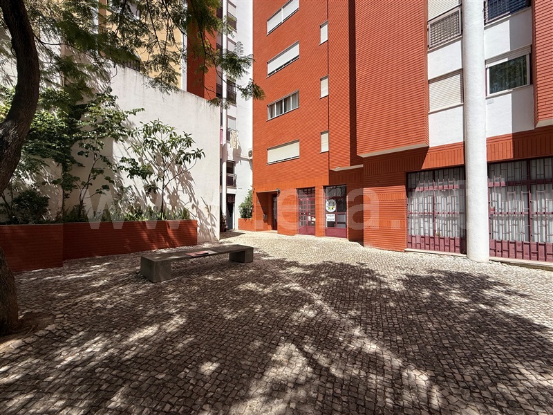 Apartamento T1 / Lisboa, S. Domingos Benfica