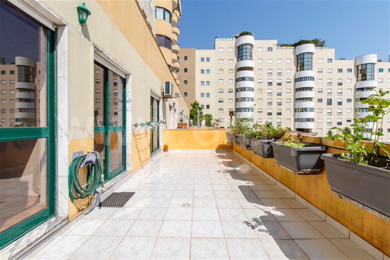 Apartamento T1 / Loures, Infantado