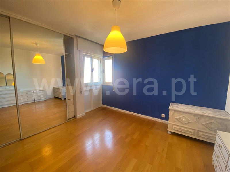 Apartamento T1 / Loures, Santo António dos Cavaleiros e Frielas