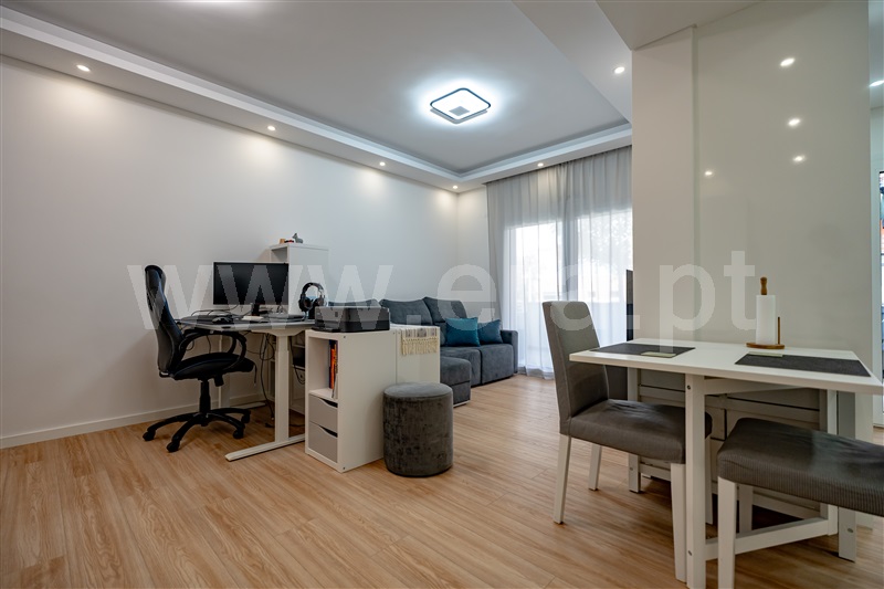Apartamento T1 com Terraço Odivelas, Ramada e Caneças - 1496501 - 12
