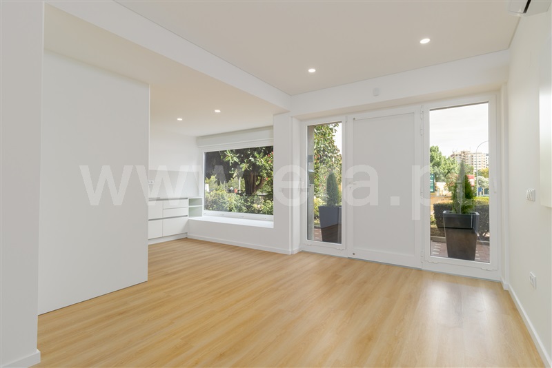 Apartamento T1 / Oeiras, Miraflores
