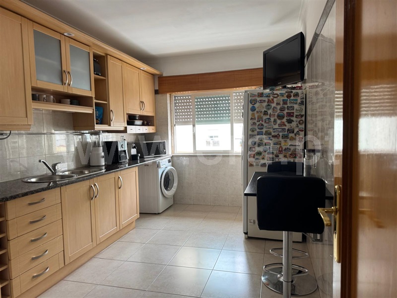 Apartamento T1 / Sintra, Massamá e Monte Abraão