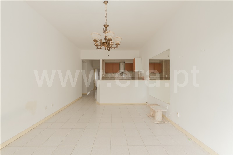 Apartamento T1 / Sintra, Monte Abraão