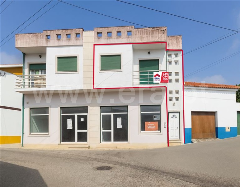 Apartamento T1 / Torres Novas, Riachos