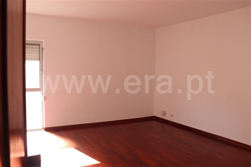 Apartamento T2 / Abrantes, Encosta da Barata