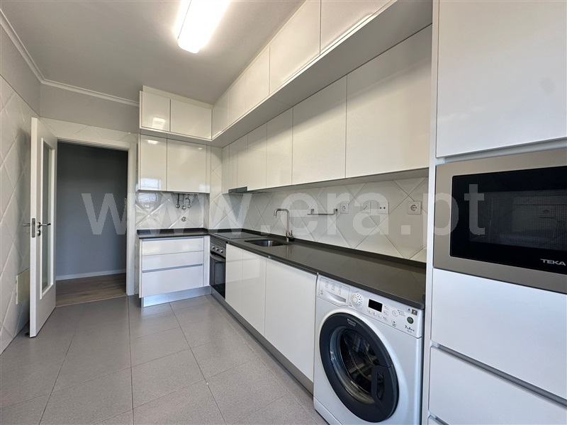 Apartamento T2 / Almada, Caparica e Trafaria