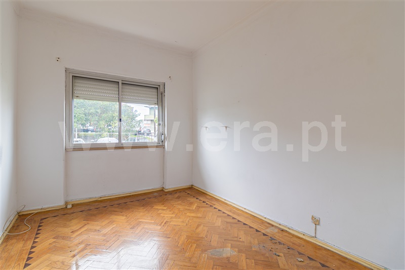 Apartamento T2 / Almada, Laranjeiro e Feijó