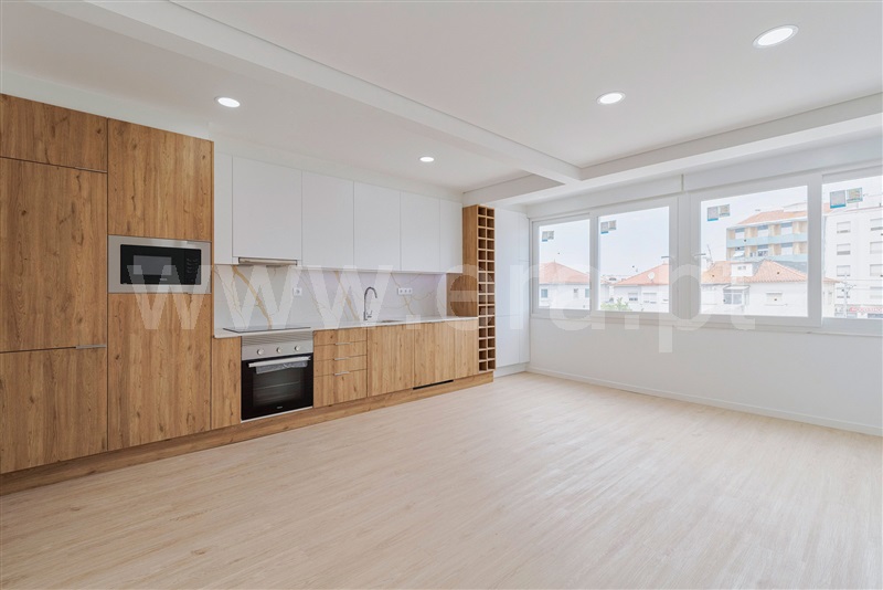 Apartamento T2 / Almada, Laranjeiro