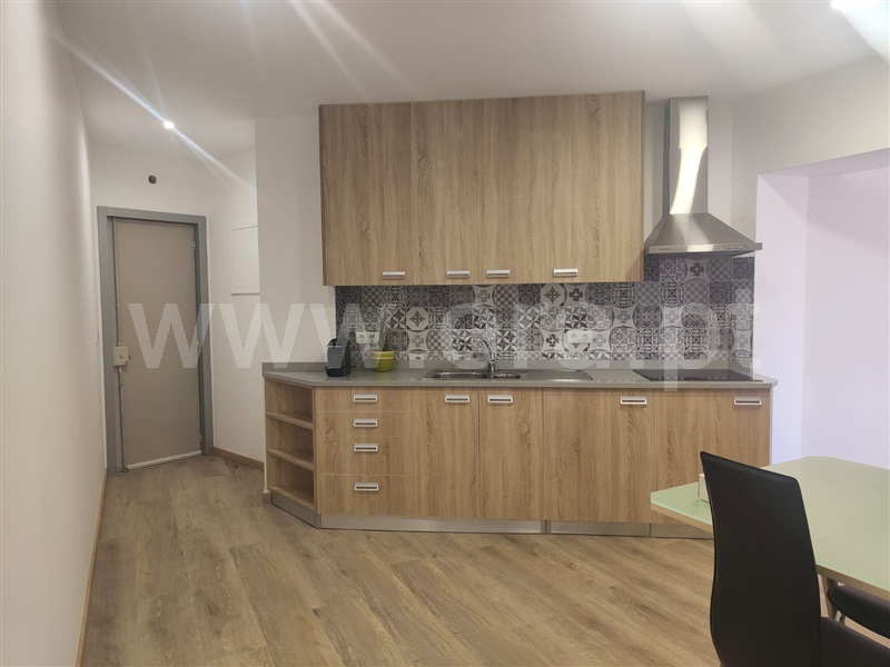 Apartamento T2 / Amadora, Águas Livres