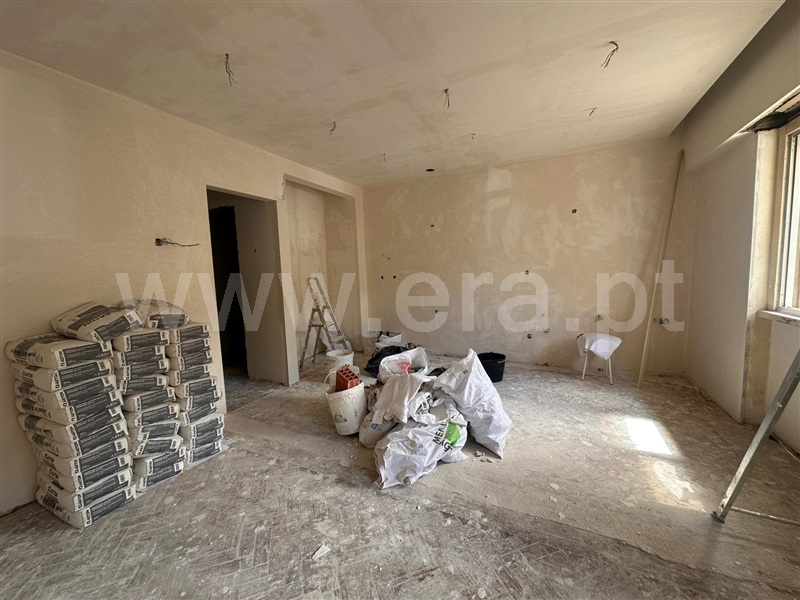 Apartamento T2 / Amadora, Águas Livres