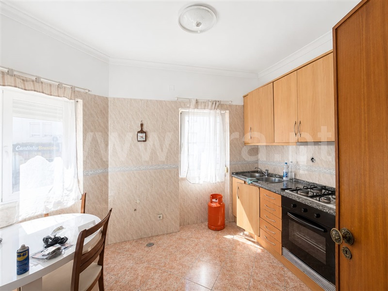 Apartamento T2 / Amadora, Águas Livres