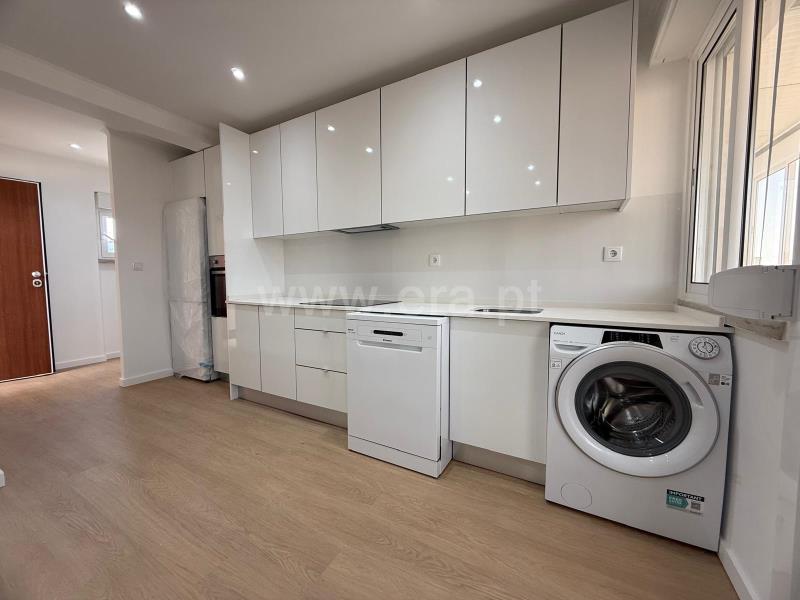 Apartamento T2 / Amadora, Águas Livres