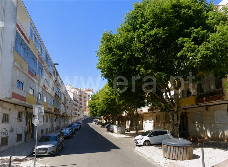 Apartamento T2 / Amadora, Águas Livres