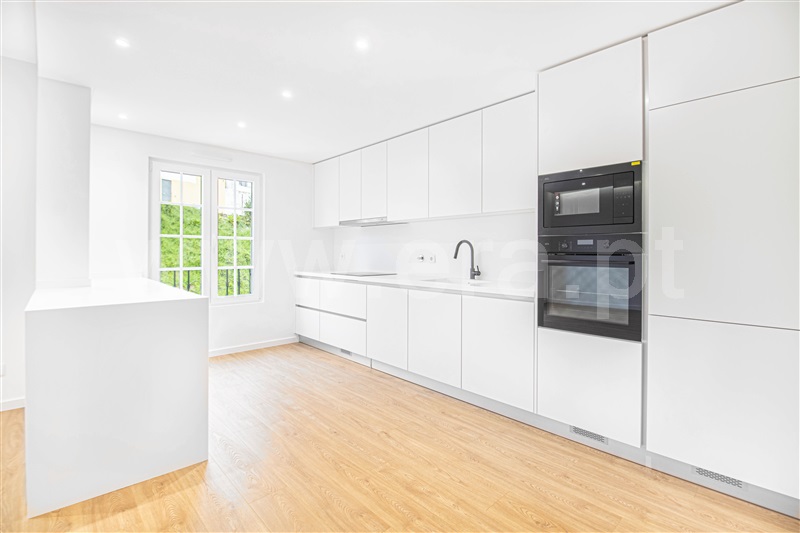 Apartamento T2 / Amadora, Águas Livres