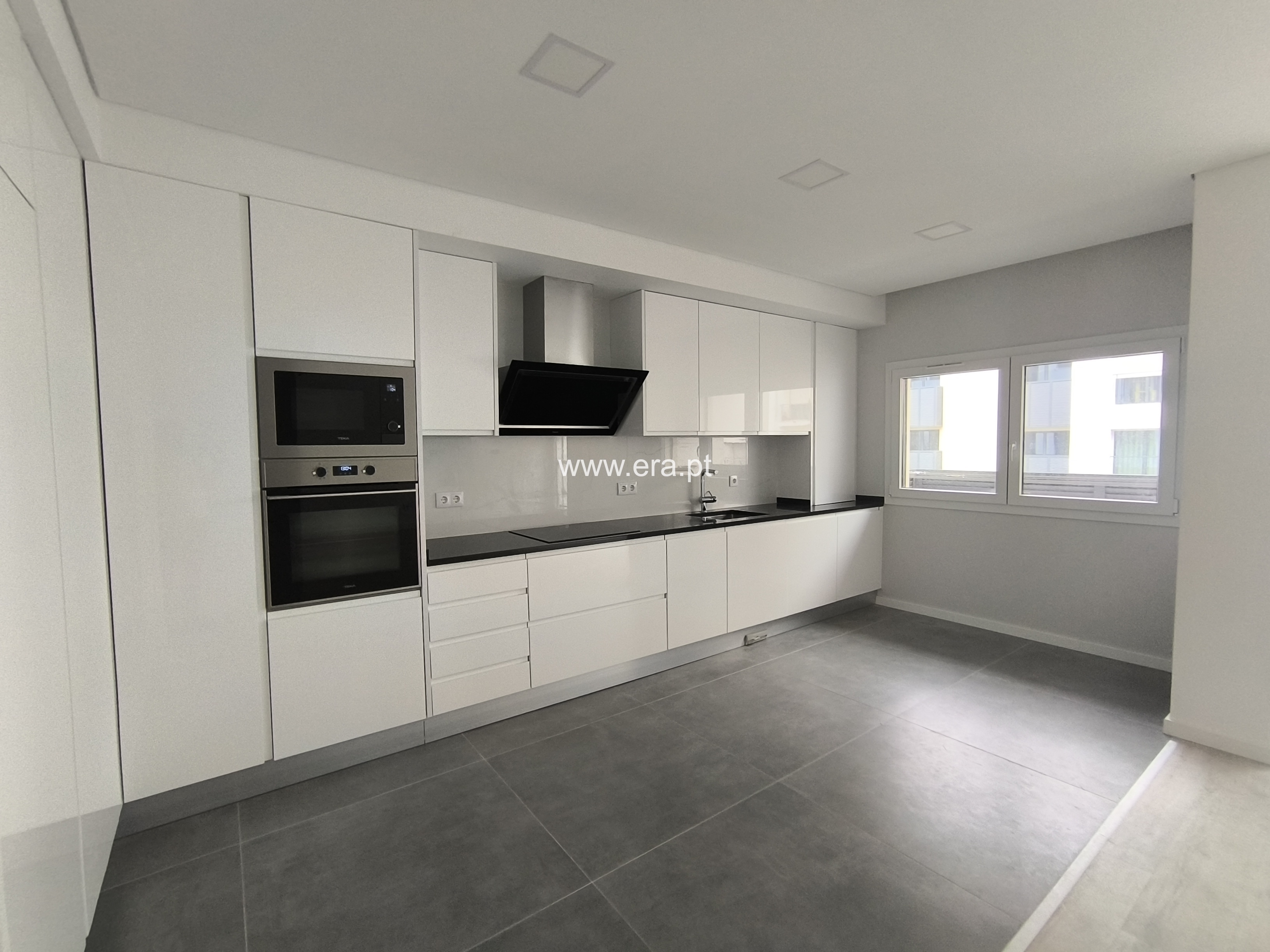 Apartamento T2 / Amadora, Atalaia
