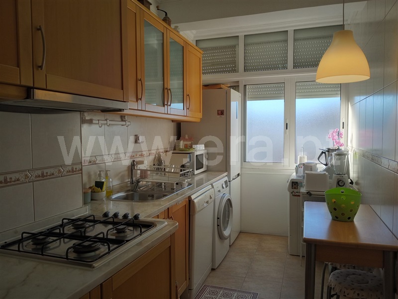 Apartamento T2 / Amadora, Damaia de Cima