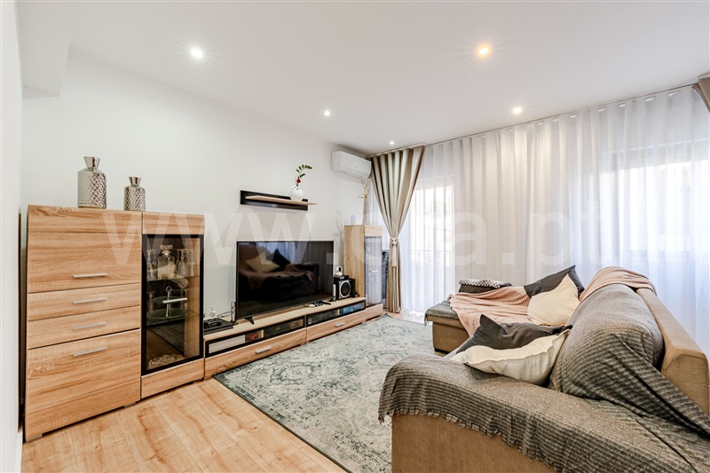 Apartamento T2 / Amadora, Encosta do Sol