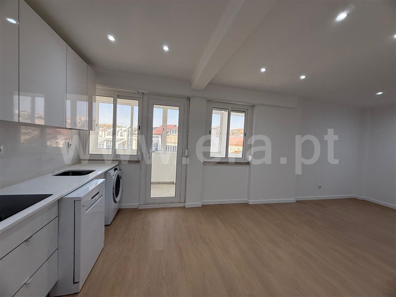 Apartamento T2 / Amadora, Falagueira-Venda Nova