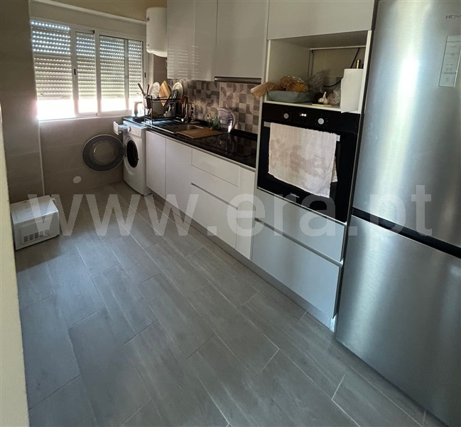 Apartamento T2 / Amadora, Falagueira-Venda Nova