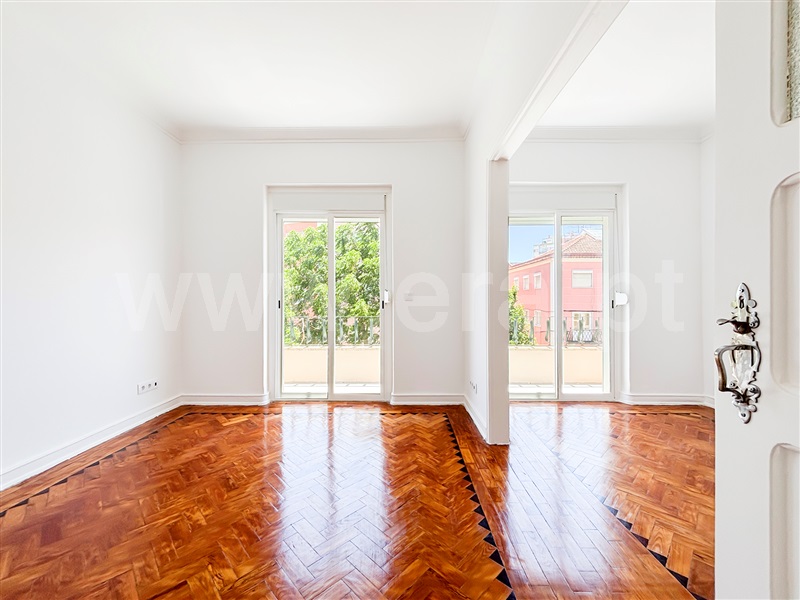 Apartamento T2 / Amadora, Mina de Água