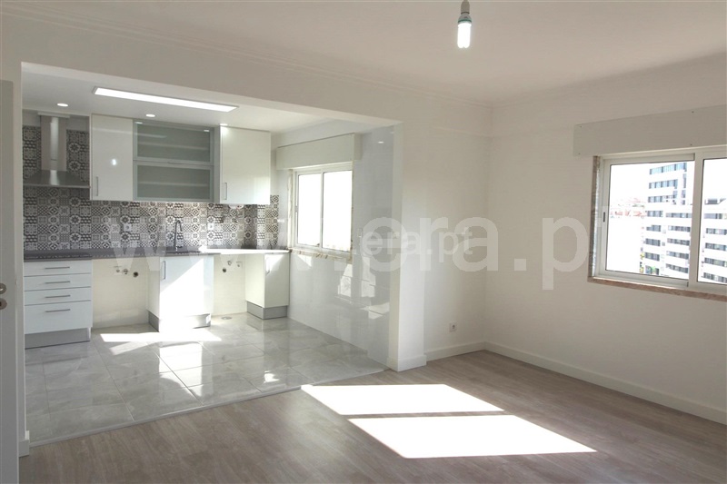 Apartamento T2 / Amadora, Mina de Água