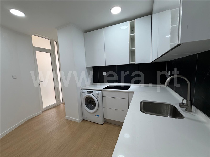 Apartamento T2 / Amadora, Mina de Água