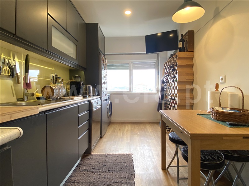 Apartamento T2 / Amadora, Mina de Água