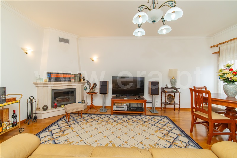 Apartamento T2 / Amadora, Mina de Água