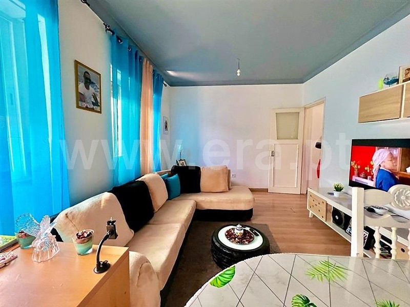 Apartamento T2 / Amadora, Mina