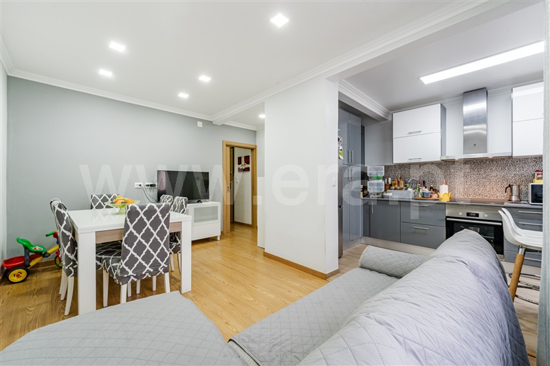 Apartamento T2 / Amadora, Venteira