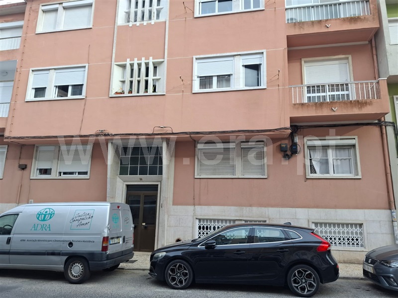 Apartamento T2 / Amadora, Venteira